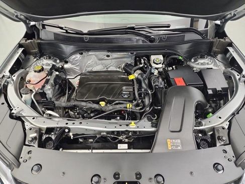 Used 2024 Chevrolet Trax LT image 40