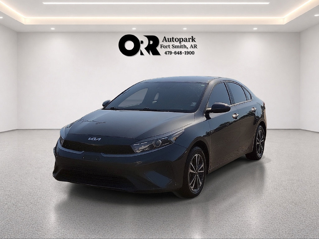 Used 2024 Kia Forte LXS FWD image 2