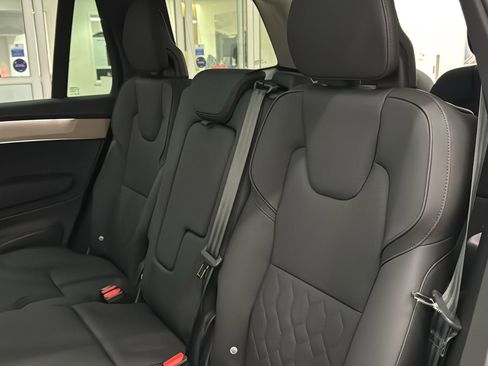 Used 2026 Volvo XC90 B6 Plus w/ Protection Package Premier image 26