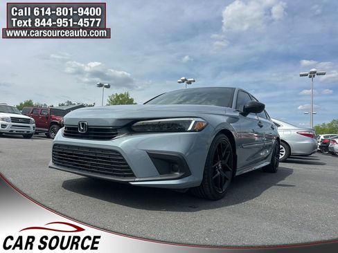 Used 2023 Honda Civic Sport image 1