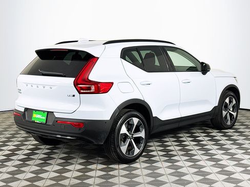 Used 2026 Volvo XC40 B5 Plus AWD/4WD image 8