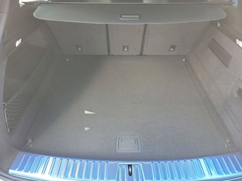 New 2026 Porsche Cayenne Base image 17