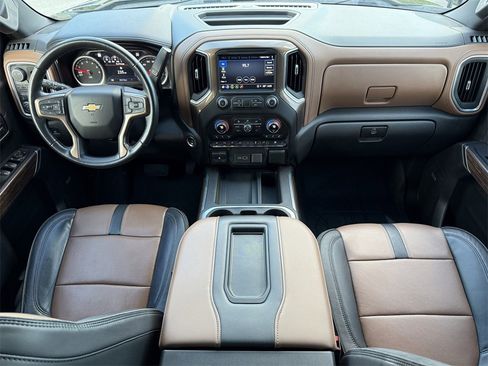 Used 2021 Chevrolet Silverado 1500 High Country w/ Technology Package image 14
