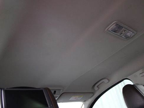 Used 2017 Nissan Titan Platinum Reserve image 15