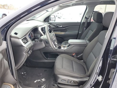 Used 2022 GMC Acadia SLE w/ Driver Convenience Package image 11