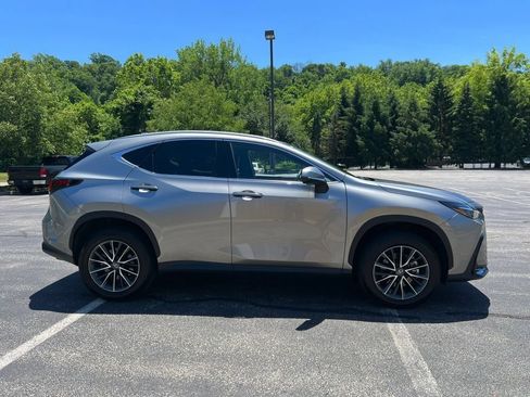 Used 2023 Lexus NX 350 AWD image 9