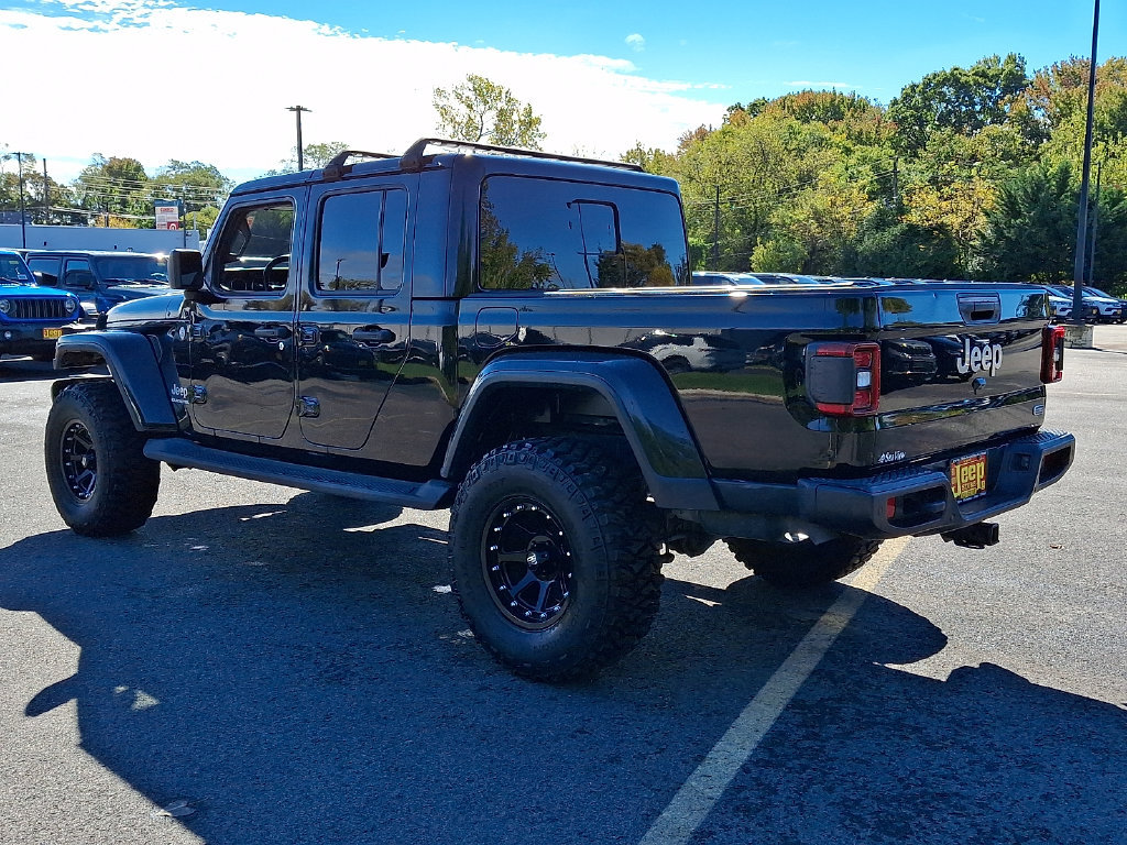 Certified 2021 Jeep Gladiator Overland w/ Popular Equipment Package AWD/4WD image 4