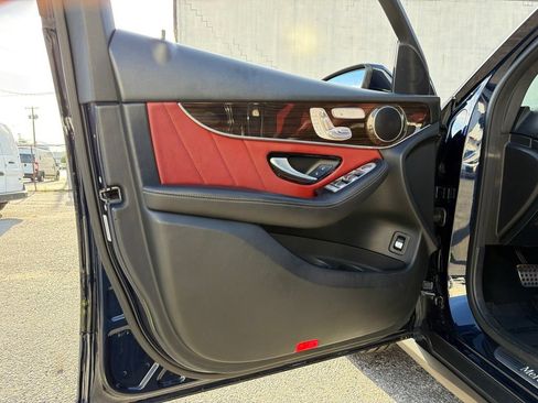 Used 2019 Mercedes-Benz GLC 300 4MATIC Coupe image 28