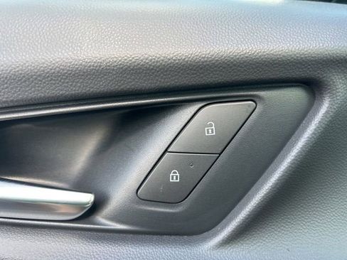 New 2026 Chevrolet Equinox LT w/ Convenience Package II image 23