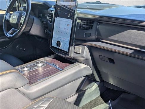Used 2022 Ford Expedition Max Platinum image 23