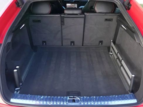 Used 2019 Lamborghini Urus image 10