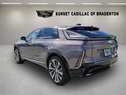 New 2025 Cadillac Lyriq Luxury w/ LPO, Floor Liner Package RWD image 5