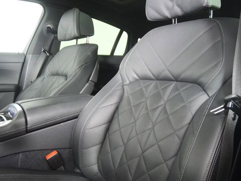 Used 2025 BMW X6 xDrive40i image 10