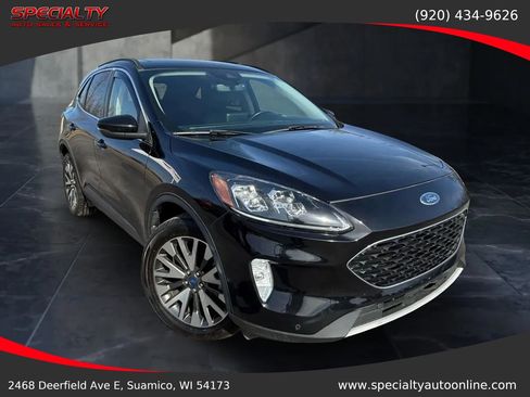 Used 2020 Ford Escape Titanium image 2