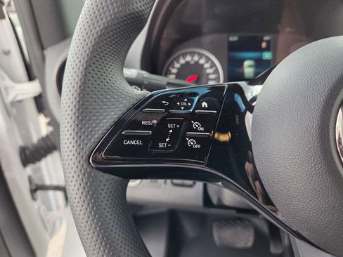 Used 2025 Mercedes-Benz Sprinter 2500 image 30