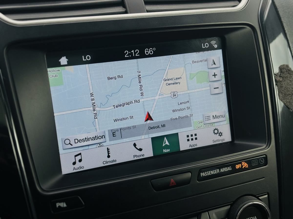 Used 2019 Ford Explorer XLT w/ Equipment Group 202A AWD/4WD image 66
