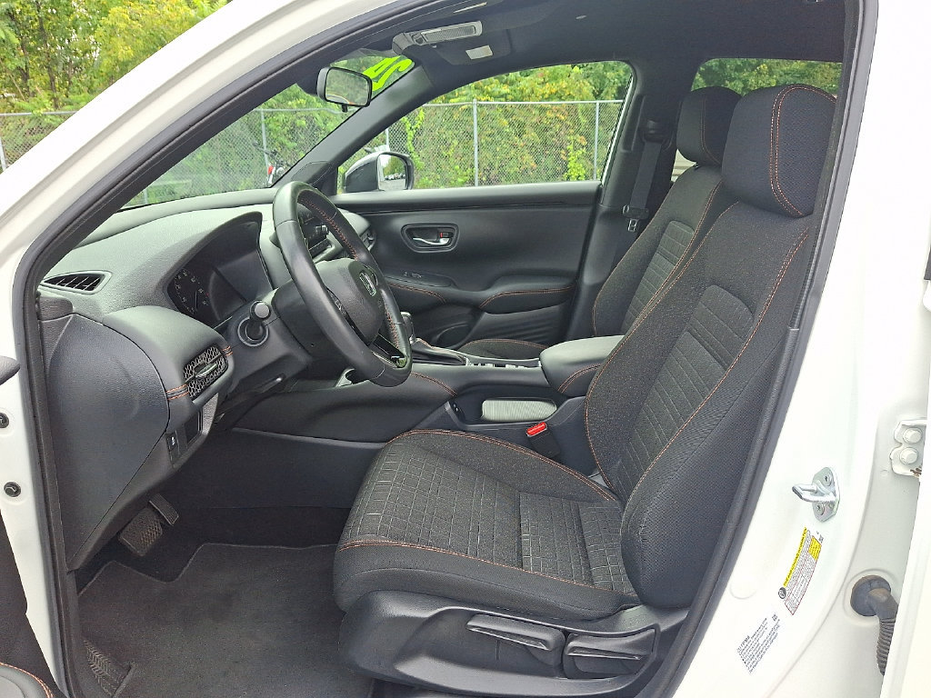 Used 2024 Honda HR-V Sport image 13