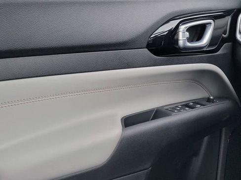 New 2026 Jeep Compass Limited image 35