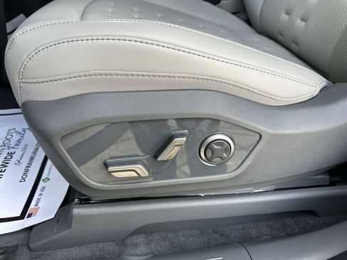 New 2026 Kia EV9 Wind AWD/4WD image 12