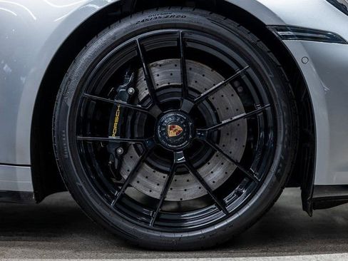 Certified 2025 Porsche 911 Carrera GTS image 19