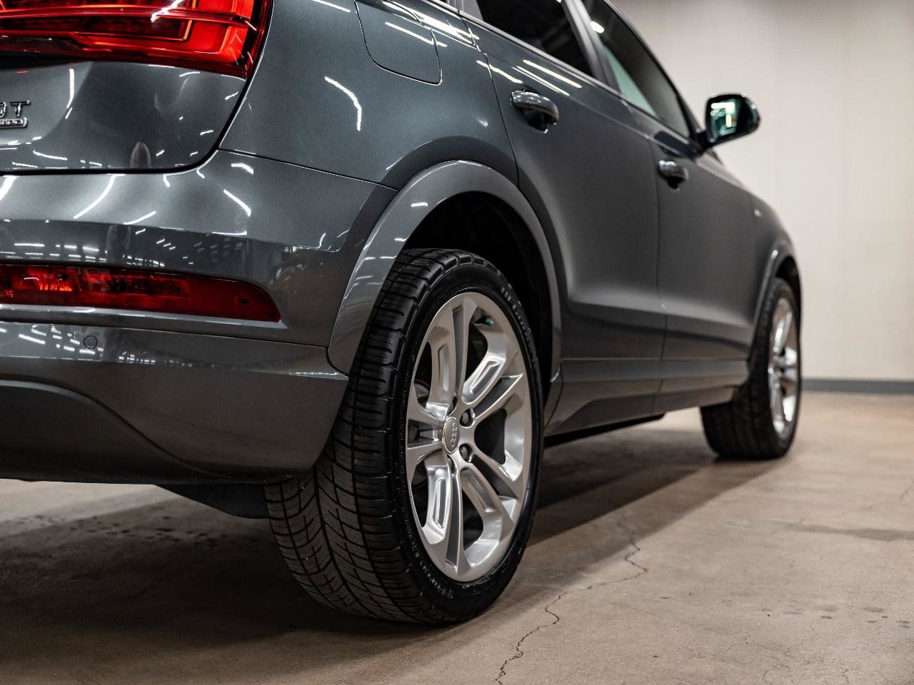Used 2018 Audi Q3 2.0T Premium w/ Convenience Package AWD/4WD image 33