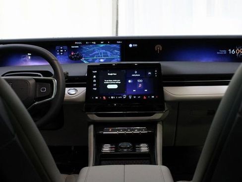 New 2026 Lincoln Nautilus Reserve AWD/4WD image 42