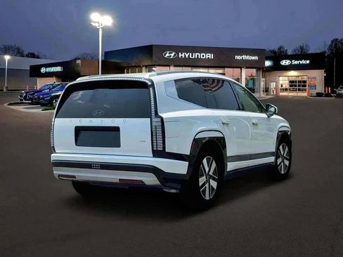 New 2026 Hyundai Ioniq 9 SEL image 7