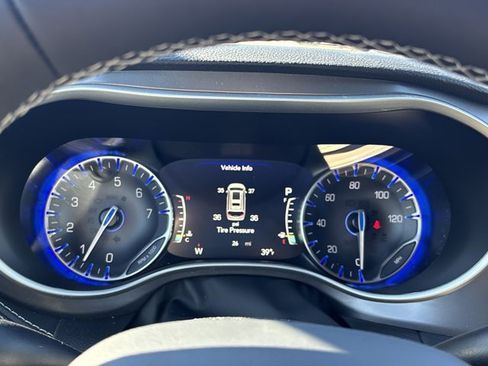 New 2026 Chrysler Pacifica Select image 26