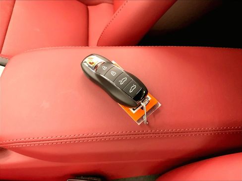 Certified 2025 Porsche 718 Boxster GTS image 20