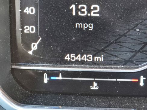 Used 2024 GMC Sierra 1500 AT4 w/ AT4 Premium Package image 4