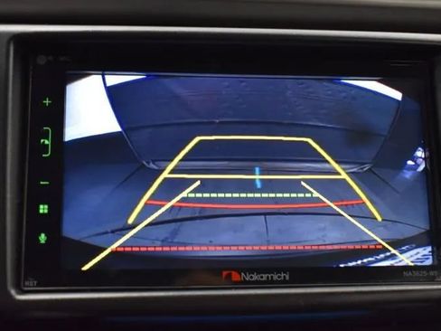 Used 2017 Toyota RAV4 XLE AWD/4WD image 34