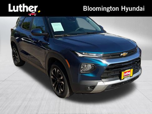 Used 2021 Chevrolet TrailBlazer LT w/ Convenience Package AWD/4WD image 1