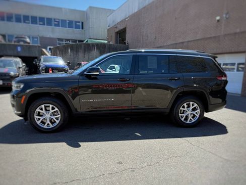 Used 2022 Jeep Grand Cherokee L Limited AWD/4WD image 14