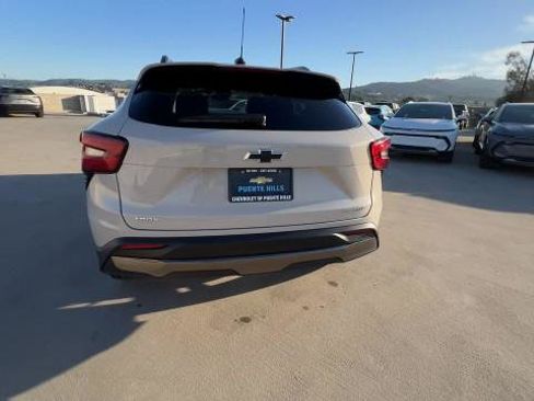 New 2026 Chevrolet Trax ACTIV w/ Driver Confidence Package image 7