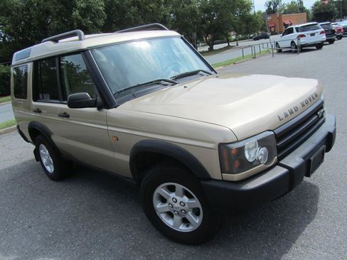 Used 2004 Land Rover Discovery S AWD/4WD image 3