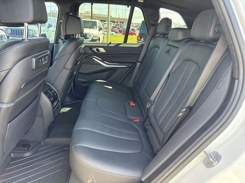 Used 2022 BMW X5 M50i w/ Executive Package image 25