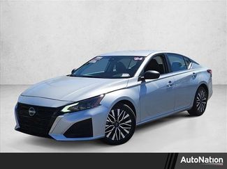 Used 2024 Nissan Altima 2.5 SV video 1