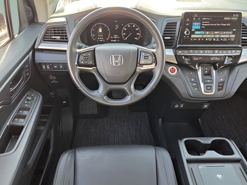 Used 2025 Honda Odyssey EX-L image 11