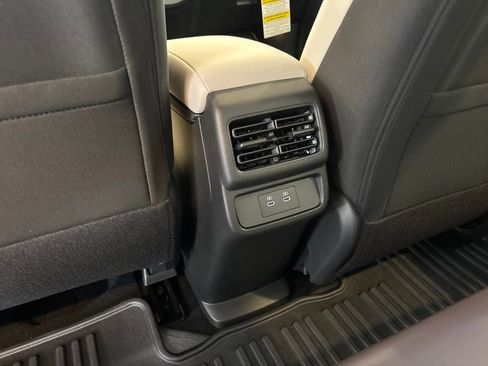 New 2026 Nissan Leaf SV+ w/ Illuminated Package image 20