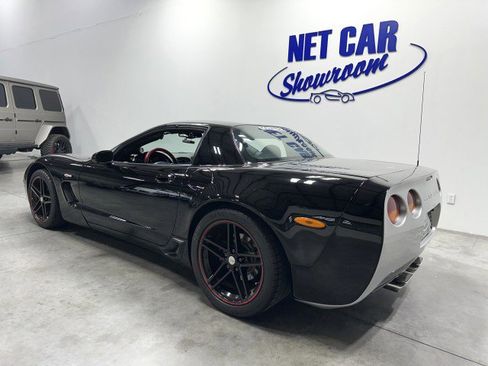 Used 2002 Chevrolet Corvette Z06 w/ Memory Pkg RWD image 9