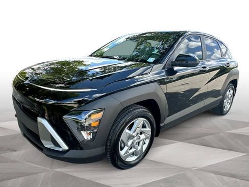 Used 2026 Hyundai Kona SE FWD image 4