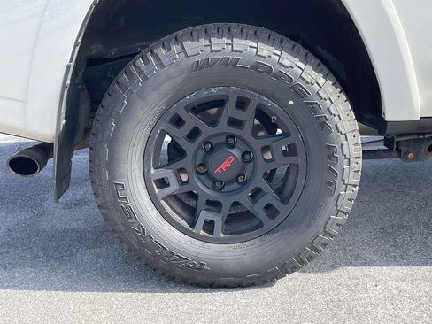 Used 2020 Toyota 4Runner TRD Pro AWD/4WD image 33