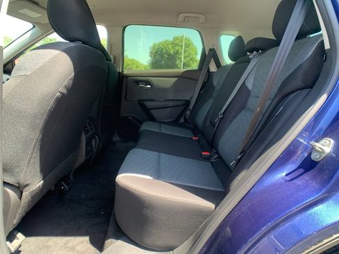 Used 2023 Nissan Rogue SV AWD/4WD image 24
