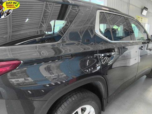 Used 2020 Chevrolet Traverse LT AWD/4WD image 4