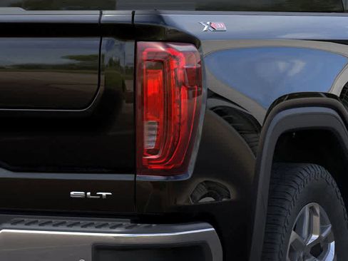 New 2026 GMC Sierra 1500 SLT image 11