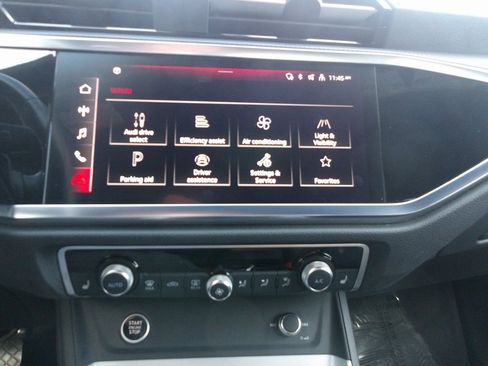 Used 2023 Audi Q3 2.0T Premium image 15