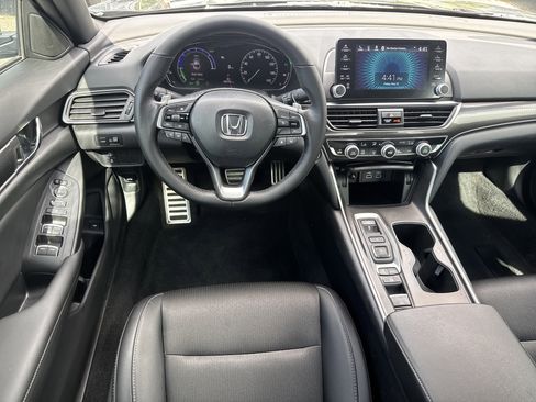 Used 2022 Honda Accord Sport image 7