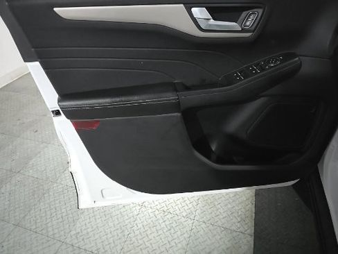 Used 2021 Ford Escape SE AWD/4WD image 9