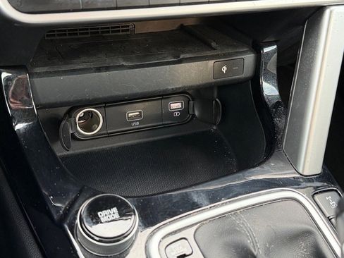 Used 2022 Kia Seltos EX image 25