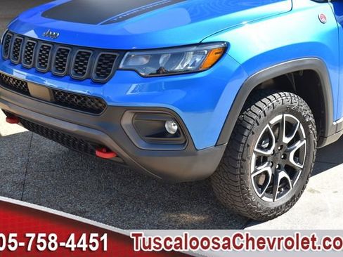 Used 2024 Jeep Compass Trailhawk image 38